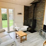 Vakantiehuis Les Acacias - Confort Et Tranquillite *