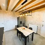 Les Acacias - Confort Et Tranquillite Vakantiehuis