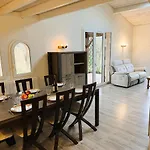 Vakantiehuis Les Acacias - Confort Et Tranquillite Mios