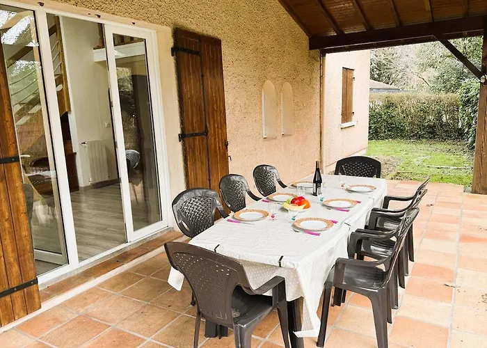 Les Acacias - Confort Et Tranquillité Hébergement de vacances